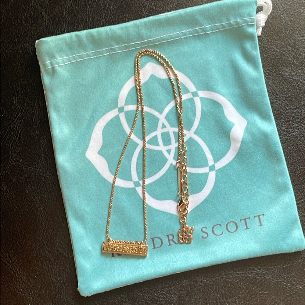 Kendra Scott Women's Leanor Bar Rose Gold Drusy Necklace Set Pouch